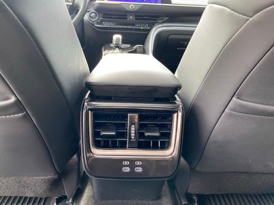 2025 Toyota Crown Platinum