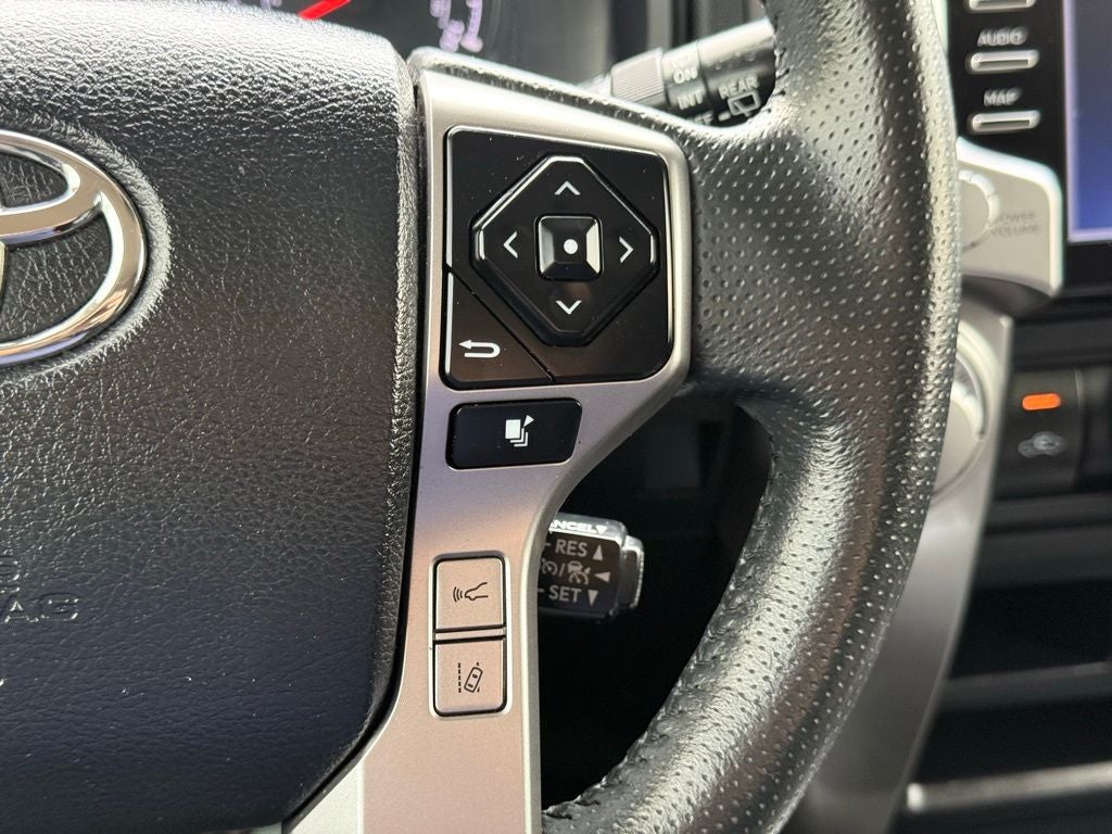 2023 Toyota 4Runner SR5 CARPLAY