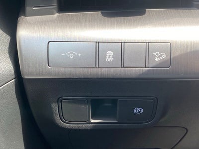 2027 Hyundai KONA SE