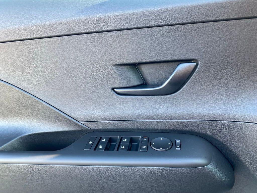 2026 Hyundai KONA SE FWD