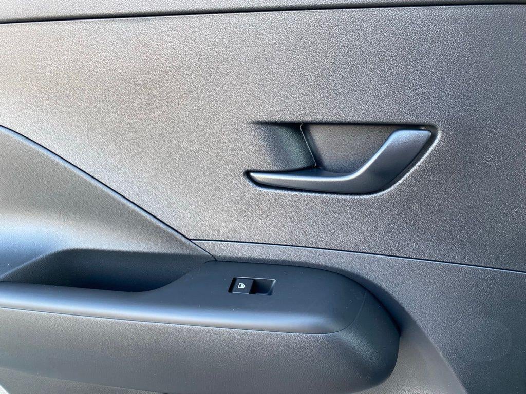 2026 Hyundai KONA SE FWD