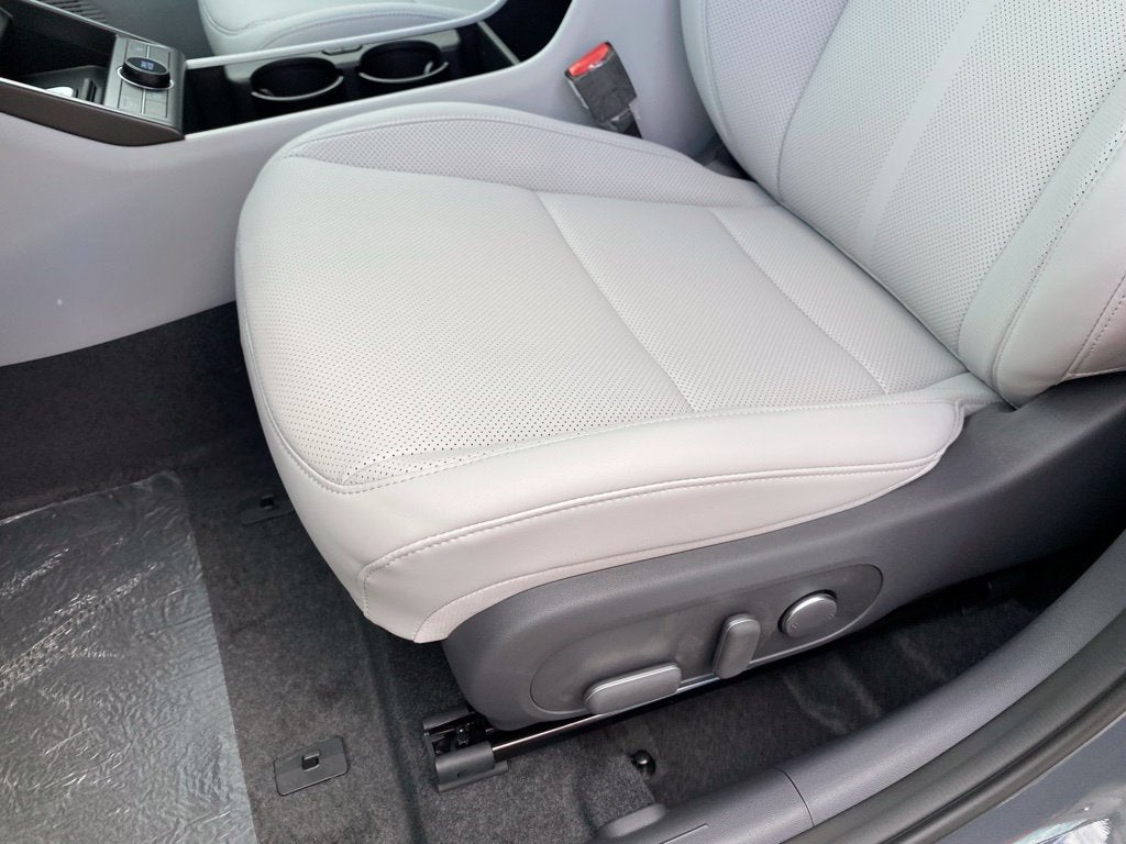 2027 Hyundai KONA SEL Premium