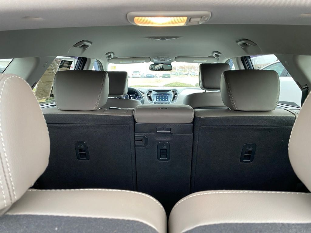 2017 Hyundai SANTA FE SE