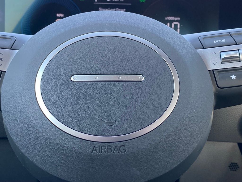 2025 Hyundai SONATA SE