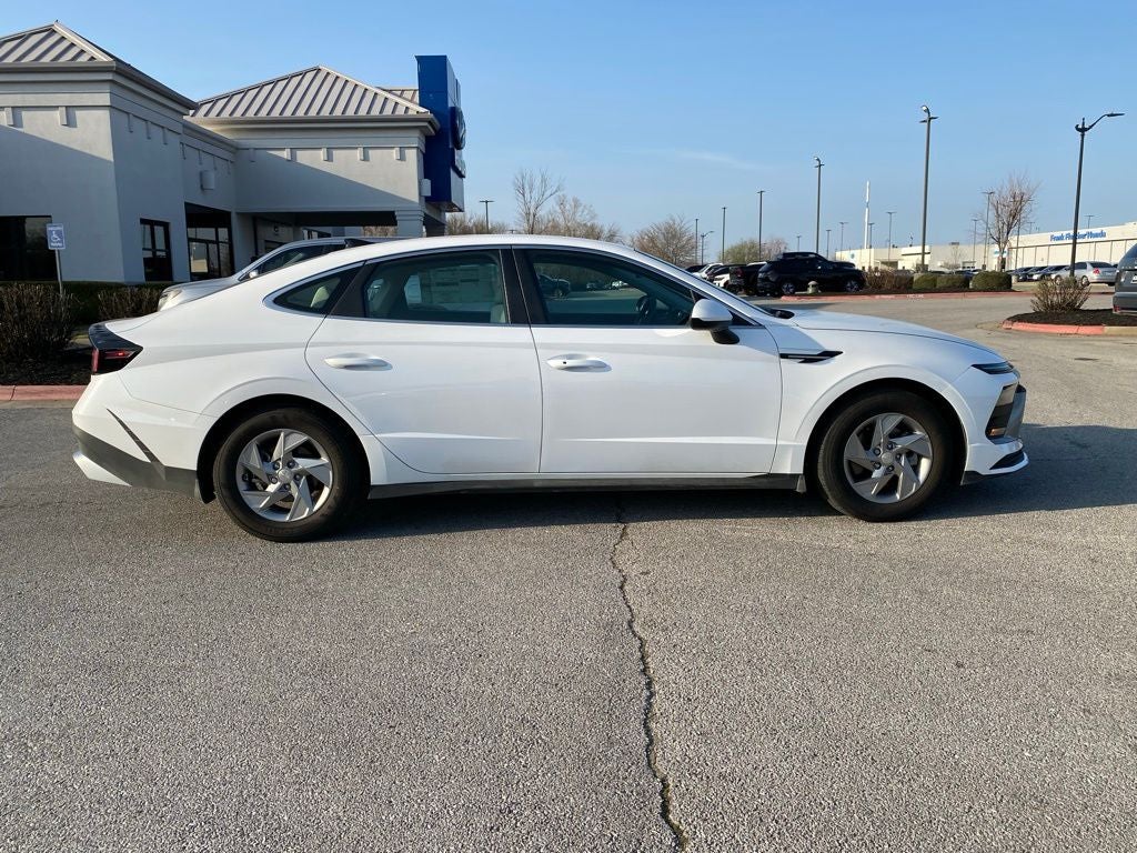 2025 Hyundai SONATA SE