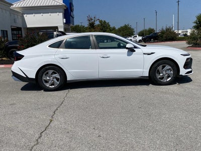 2025 Hyundai SONATA SE