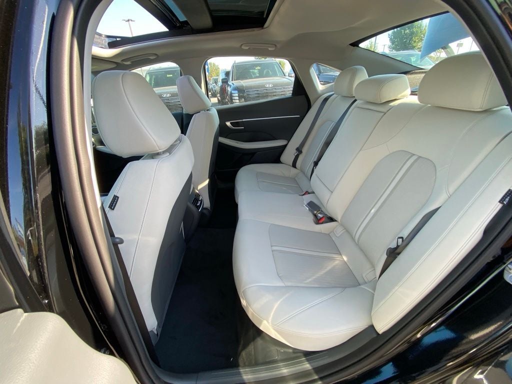 2026 Hyundai SONATA HYBRID SEL