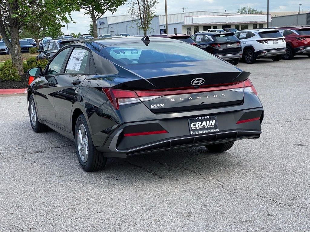 2026 Hyundai ELANTRA SE