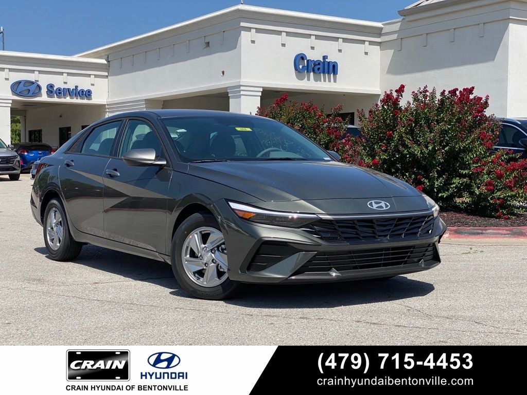 2026 Hyundai ELANTRA SE