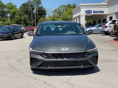2026 Hyundai ELANTRA SE