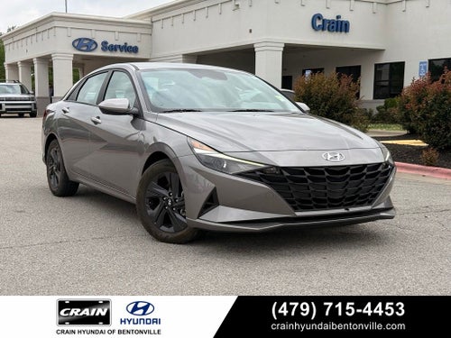 2023 Hyundai ELANTRA SEL Fluid Metal