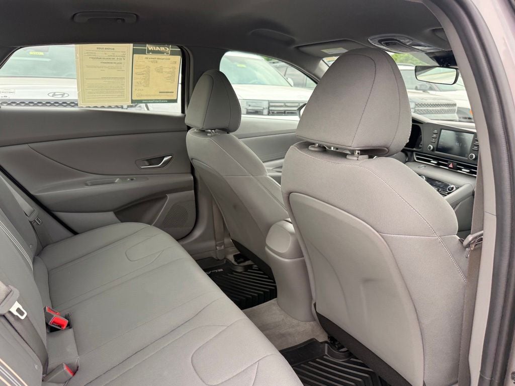 2023 Hyundai ELANTRA SEL Fluid Metal