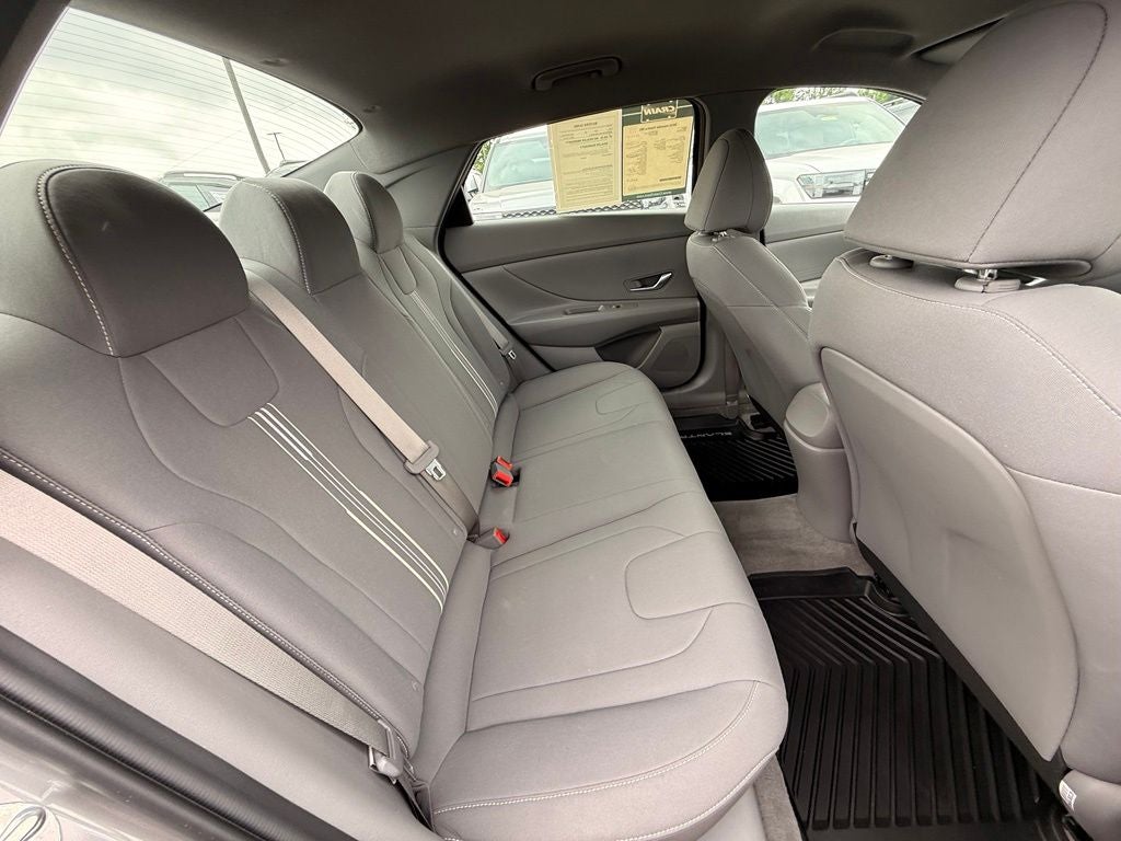 2023 Hyundai ELANTRA SEL Fluid Metal