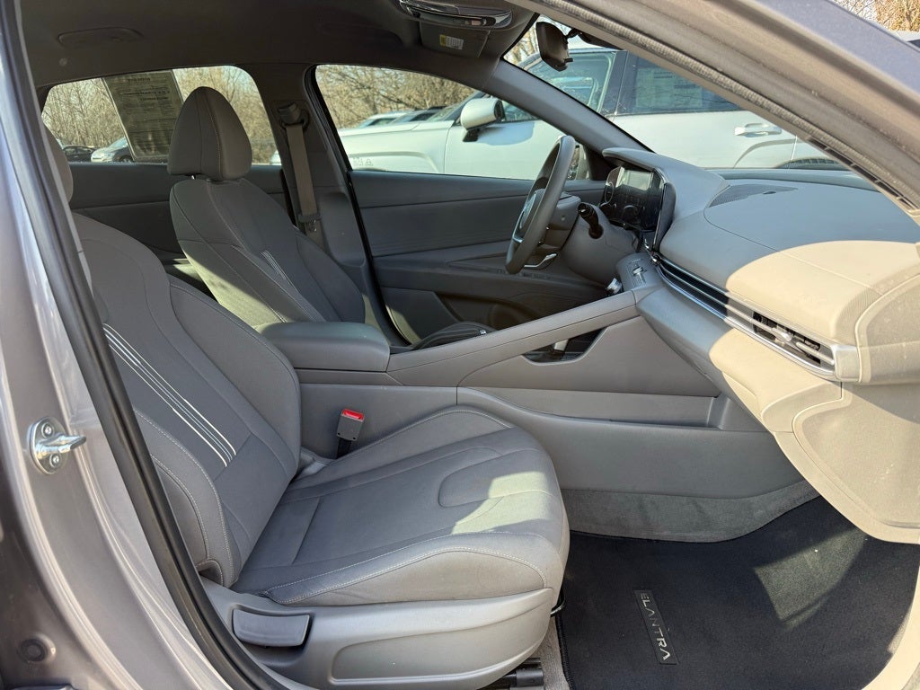 2024 Hyundai ELANTRA SEL ONE OWNER CAR FAX