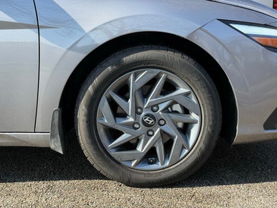 2024 Hyundai ELANTRA SEL ONE OWNER CAR FAX