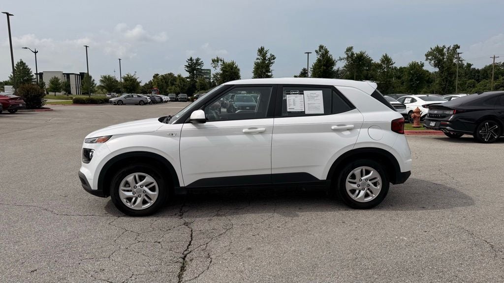 2023 Hyundai VENUE SE ONE OWNER CLEAN CARFAX