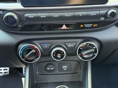 2020 Hyundai VENUE SE