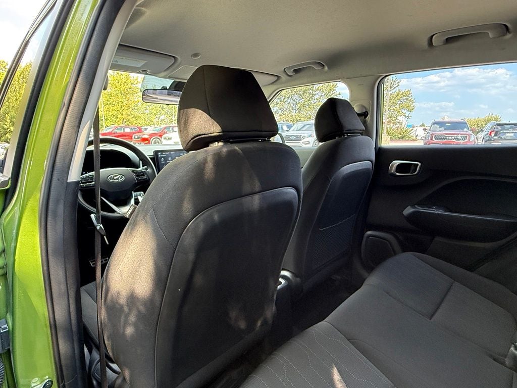 2020 Hyundai VENUE SE