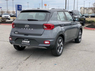 2026 Hyundai VENUE SEL W/Two-Tone Roof