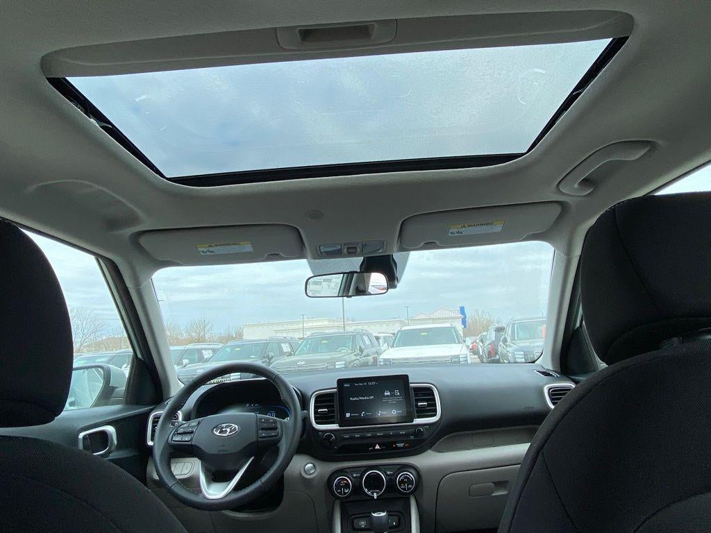 2026 Hyundai VENUE SEL