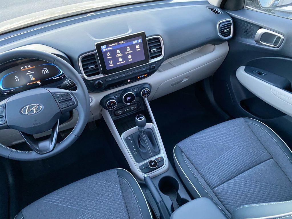 2026 Hyundai VENUE SEL W/Two-Tone Roof