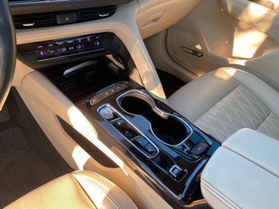 2022 Buick Envision Avenir FWD / TECH PKG / MOONROOF / CLEAN CARFAX