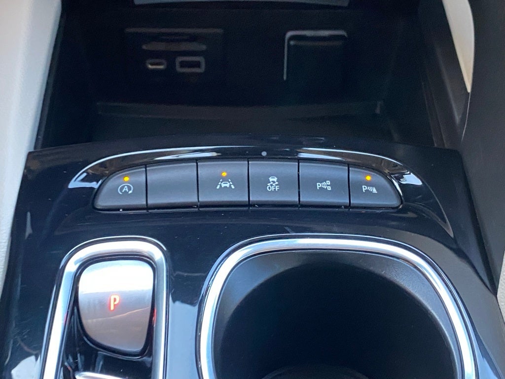 2022 Buick Envision Avenir FWD / TECH PKG / MOONROOF / CLEAN CARFAX