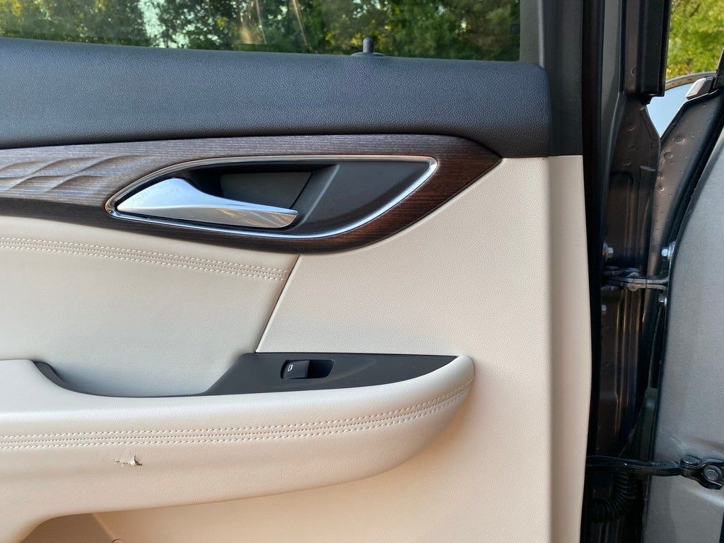 2022 Buick Envision Avenir FWD / TECH PKG / MOONROOF / CLEAN CARFAX