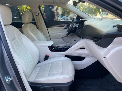 2022 Buick Envision Avenir FWD / TECH PKG / MOONROOF / CLEAN CARFAX