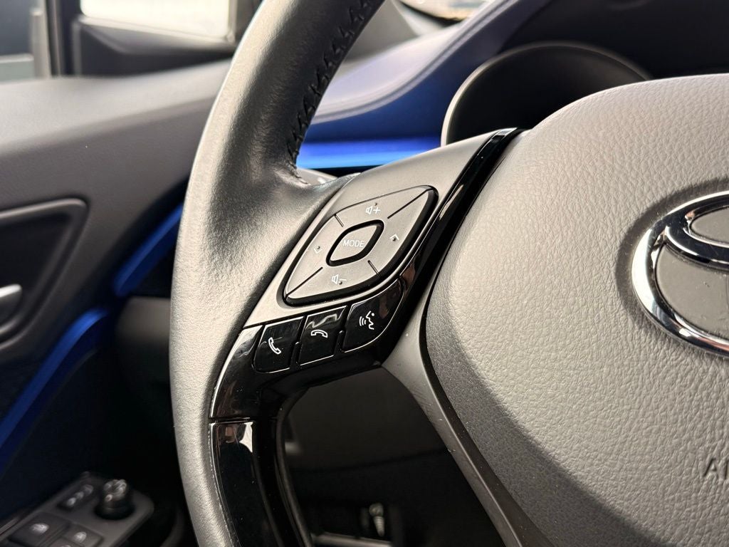 2021 Toyota C-HR XLE