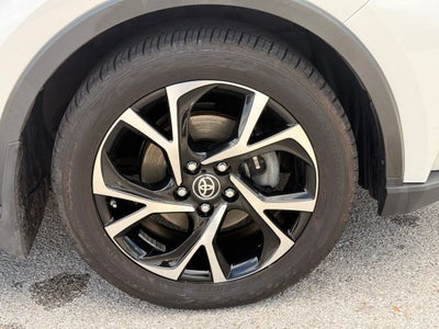 2021 Toyota C-HR XLE