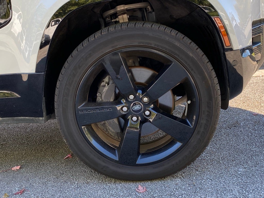 2023 Land Rover Defender 110 X-Dynamic SE