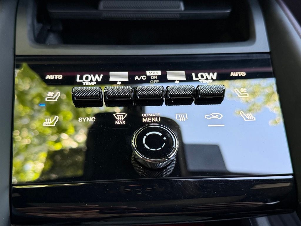 2025 Porsche Macan Electric 4S
