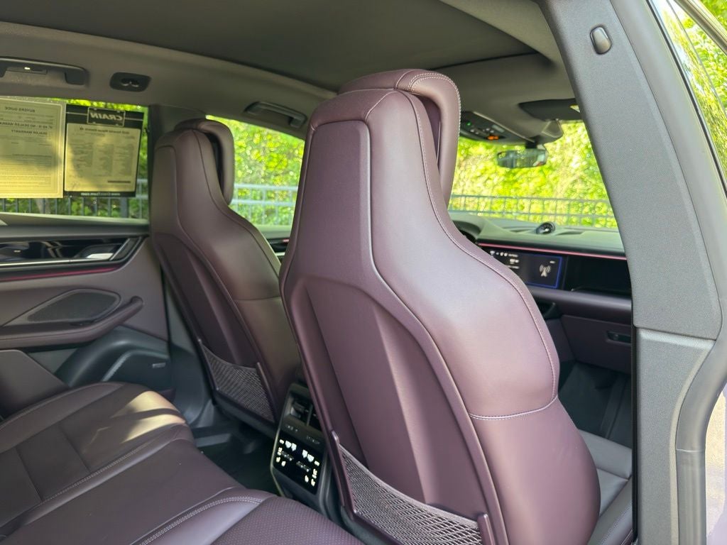 2025 Porsche Macan Electric 4S