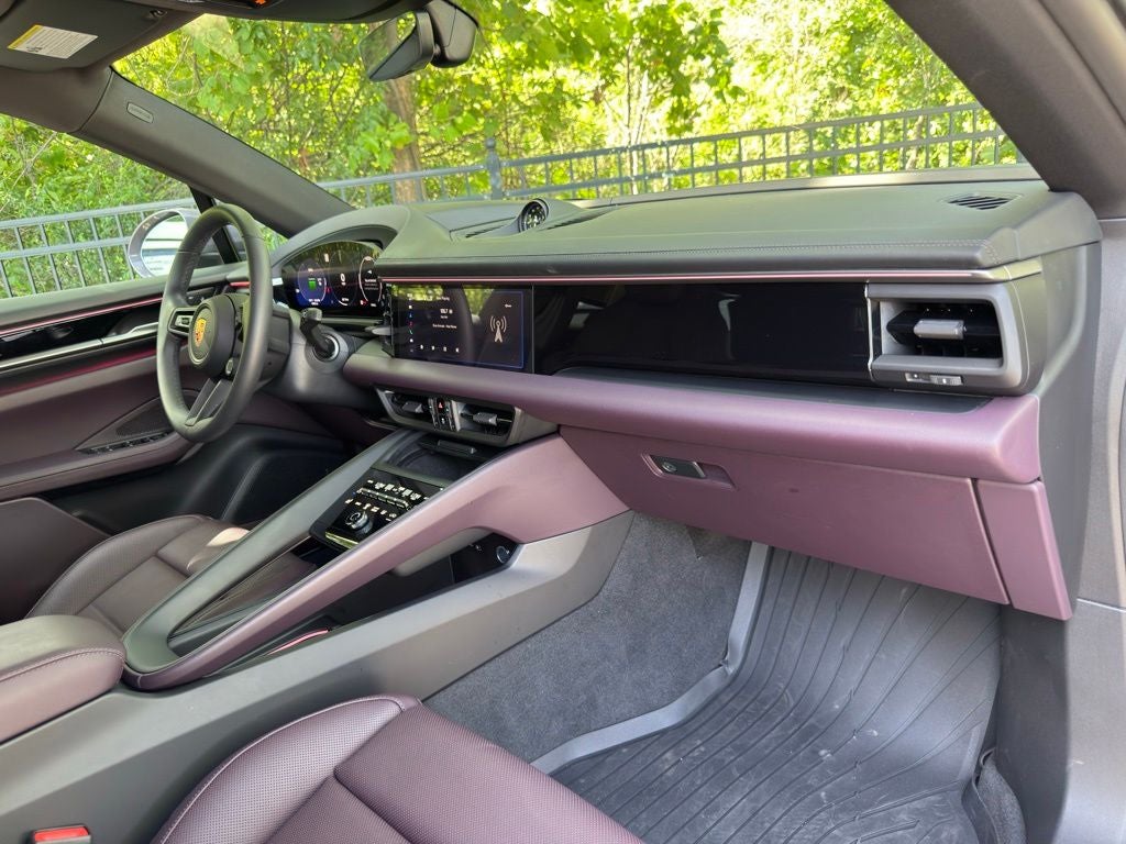 2025 Porsche Macan Electric 4S