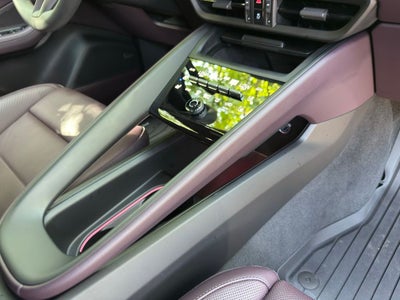 2025 Porsche Macan Electric 4S