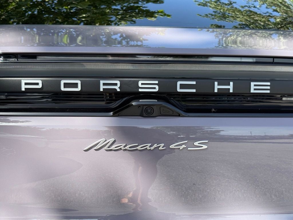 2025 Porsche Macan Electric 4S