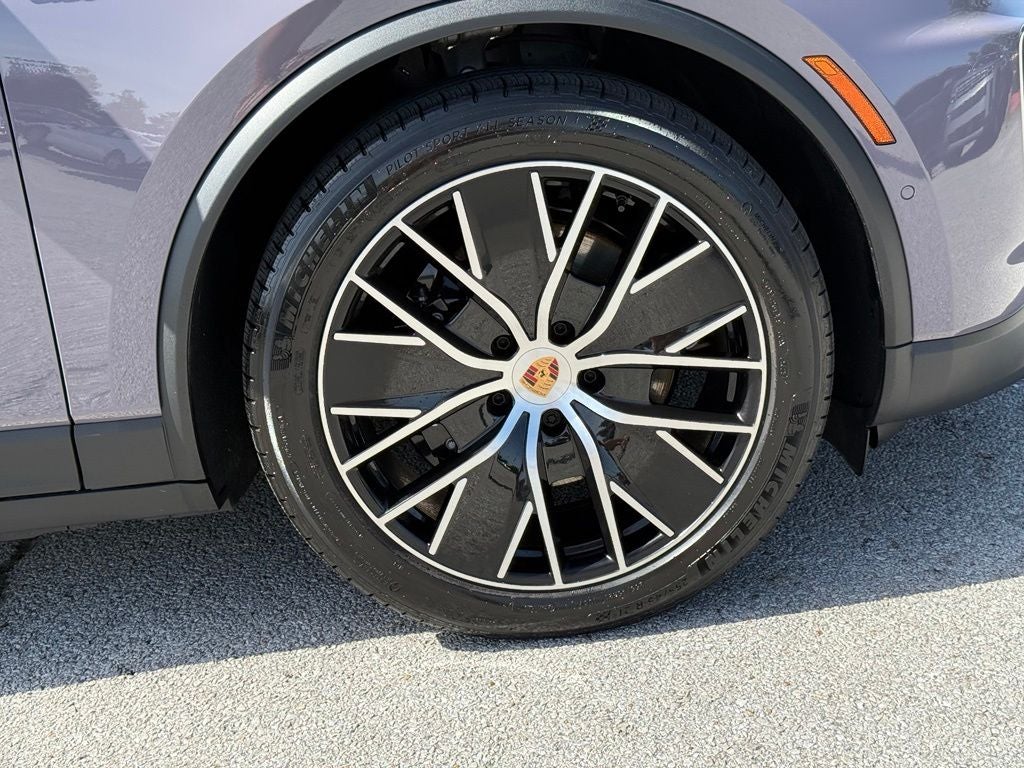 2025 Porsche Macan Electric 4S