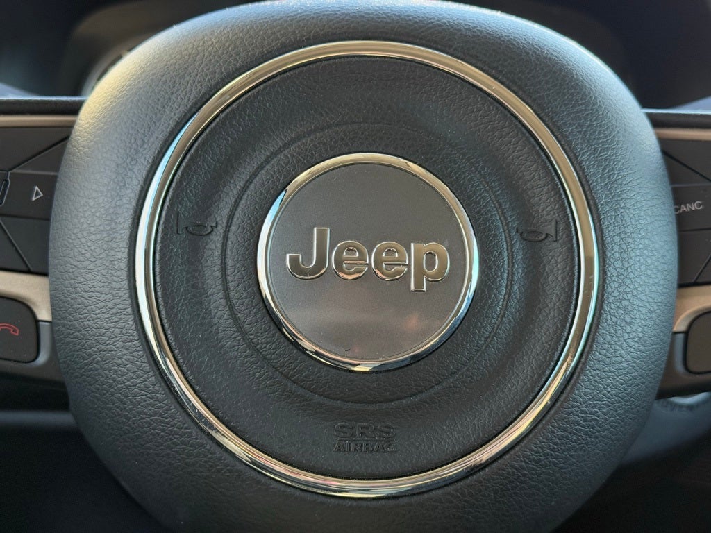 2017 Jeep Renegade Latitude SUPER CLEAN