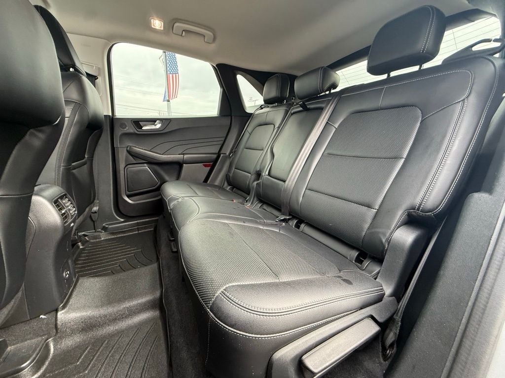 2021 Ford Escape Hybrid Titanium