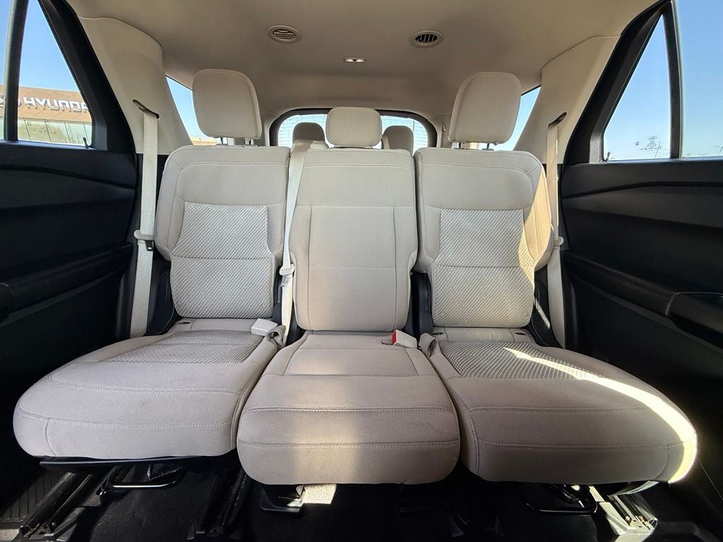 2020 Ford Explorer Base
