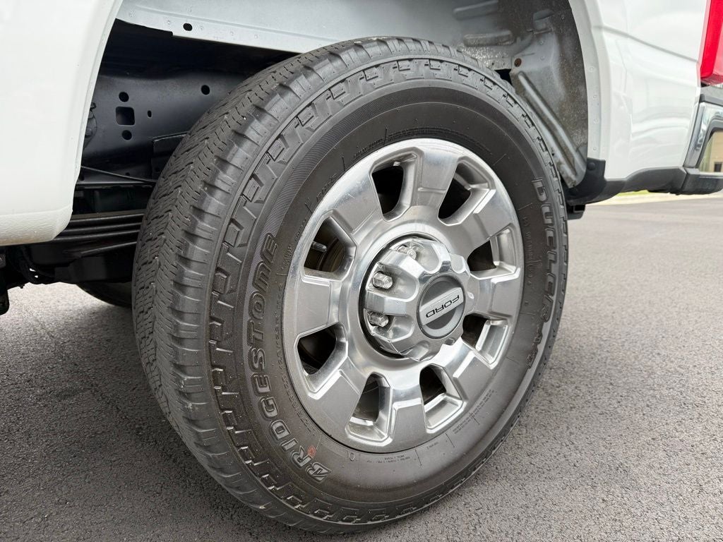 2023 Ford F-350SD Lariat