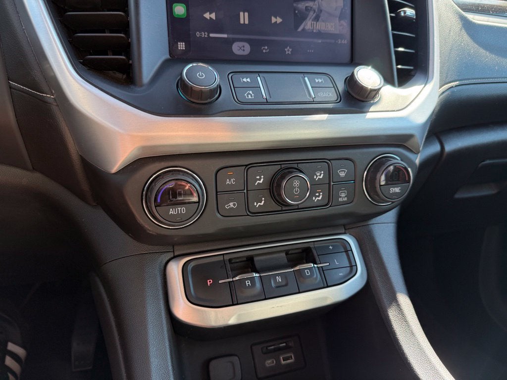 2021 GMC Acadia SLT