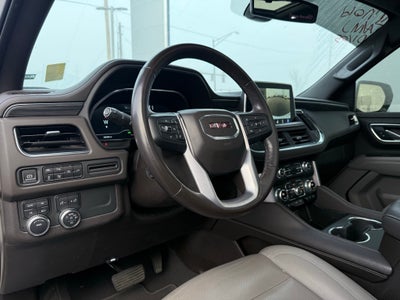 2022 GMC Yukon SLT moon roof/capt seats