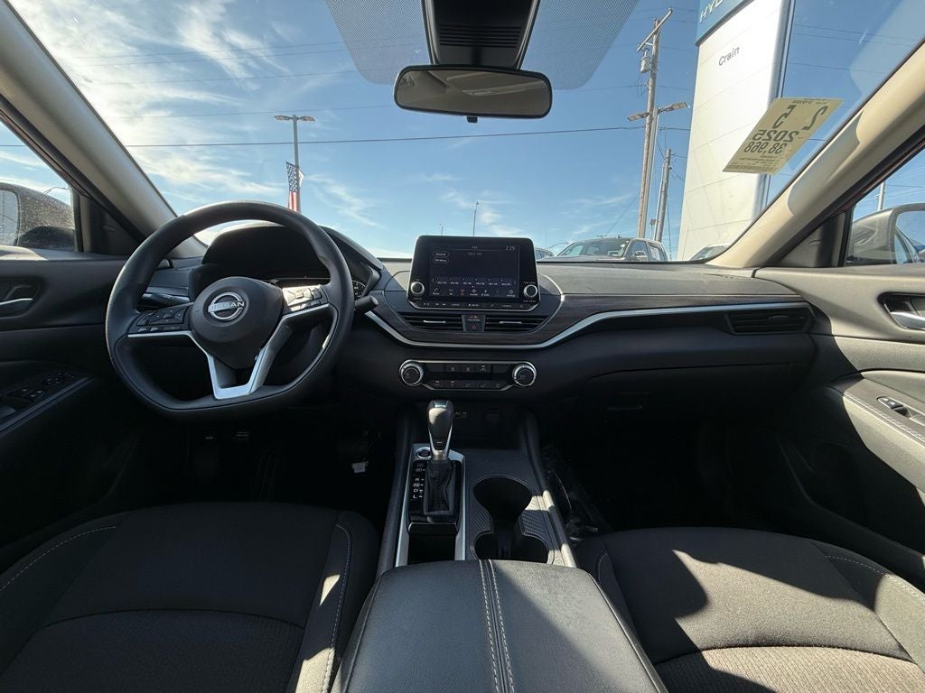 2025 Nissan Altima 2.5 SV