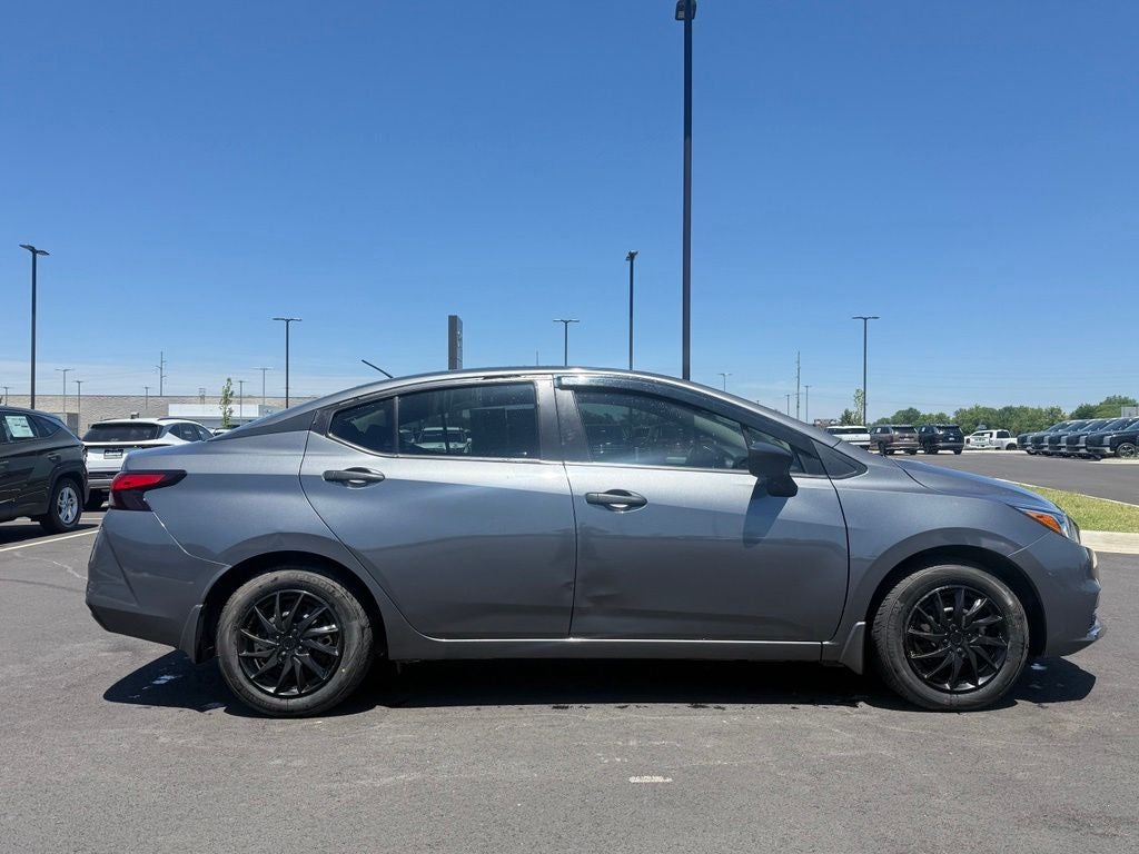 2021 Nissan Versa 1.6 S