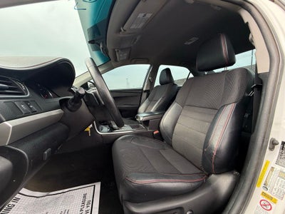 2017 Toyota Camry SE