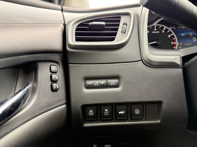 2022 Nissan Murano SL Moonroof Package