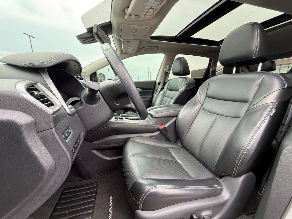 2022 Nissan Murano SL Moonroof Package