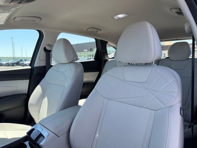 2026 Hyundai TUCSON SE FWD